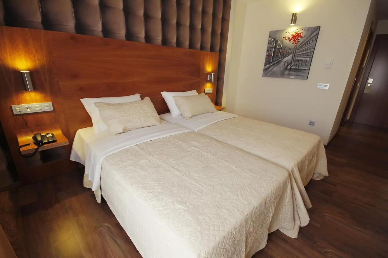 Hotel Boutique Villa Erina By Bossh Hotels - Adults Recommended 3*, Манилва Испания